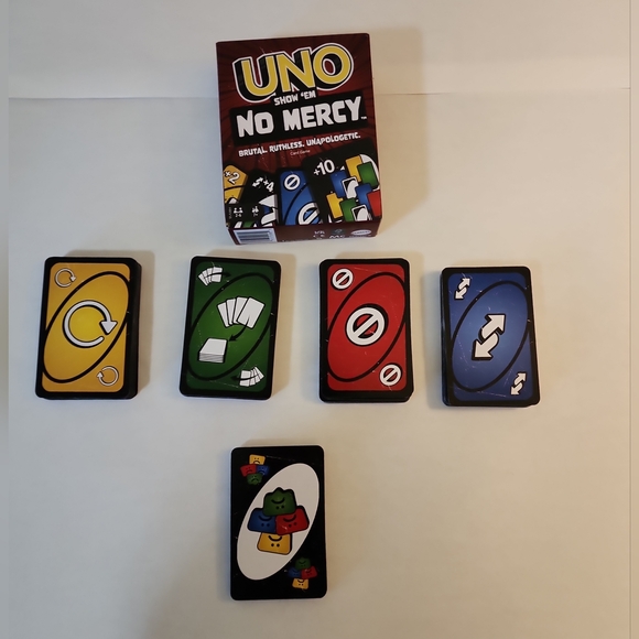 UNO Show Em No Mercy - Picture 5 of 10